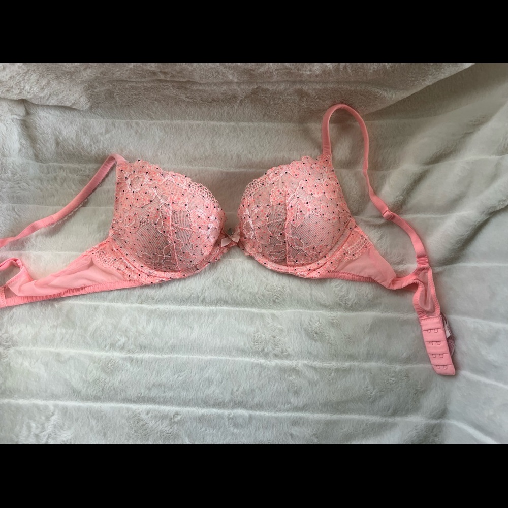 Victoria’s Secret Body by Victoria push up